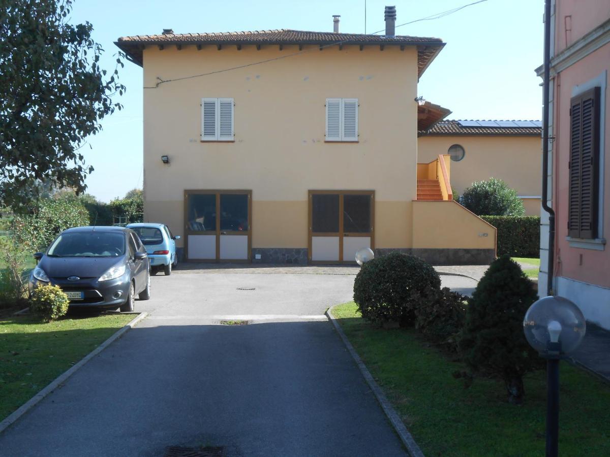Casa Vacanze Orsi Lukka Zewnętrze zdjęcie